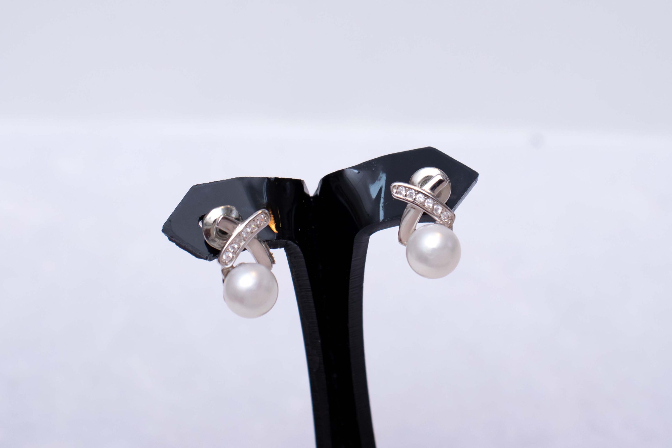 BÔNG TAI NGỌC TRAI X MÀU TRẮNG 6MM